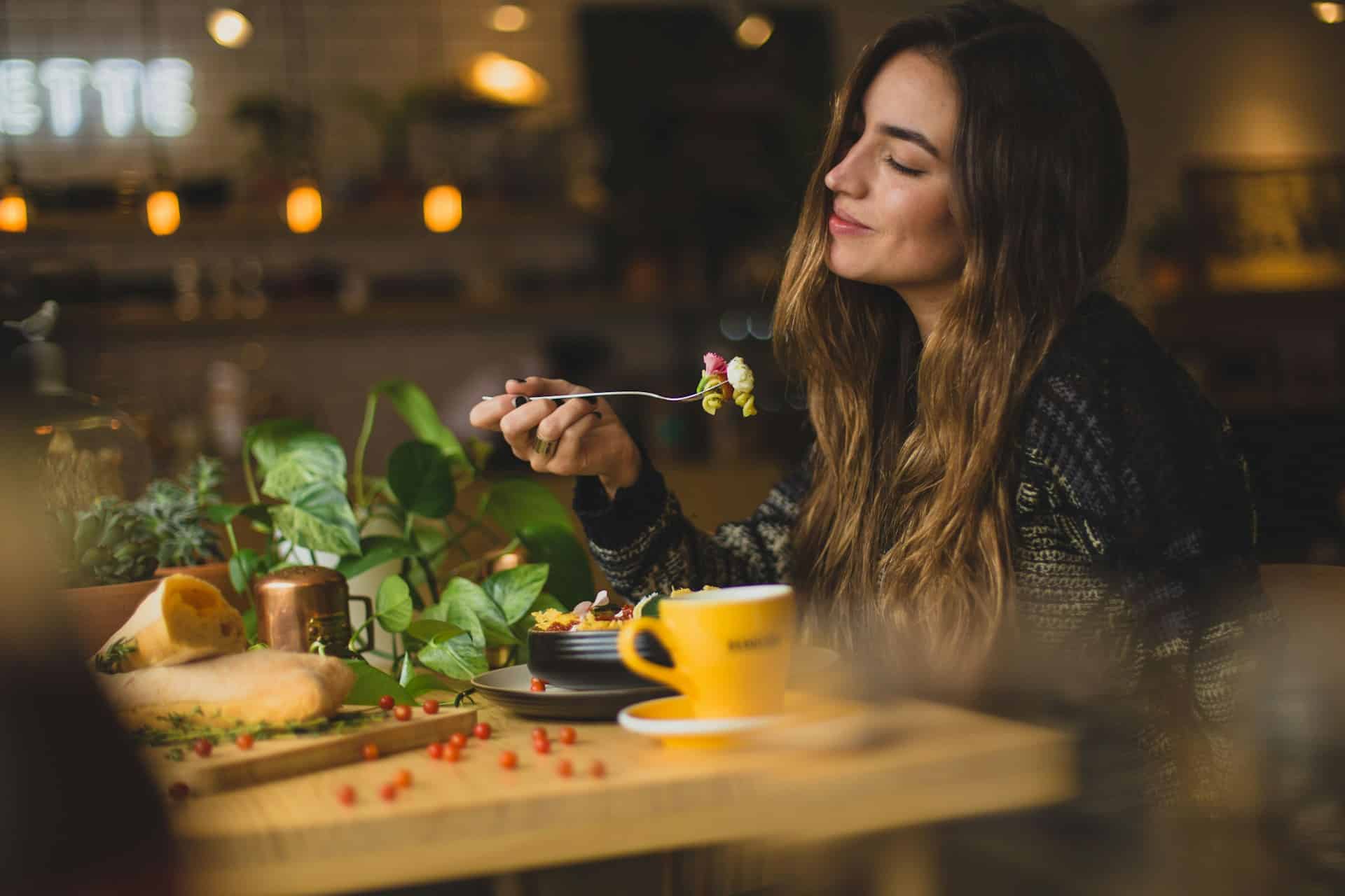Strategii pentru întărirea sistemului imunitar în timpul iernii: Recomandările nutriționiștilor pentru alimentele esențiale